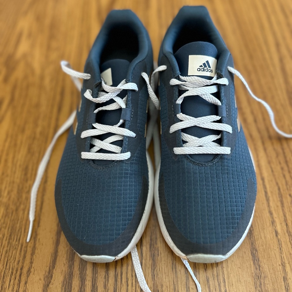 Adidas Women’s Navy Blue with gold accent Sneakers with White Laces size 7.5